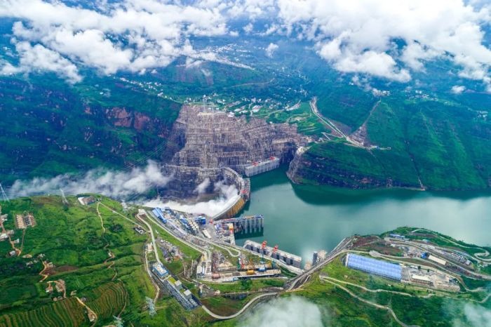 白鶴灘水電站16臺百萬千瓦機(jī)組首次全開并網(wǎng)運(yùn)行